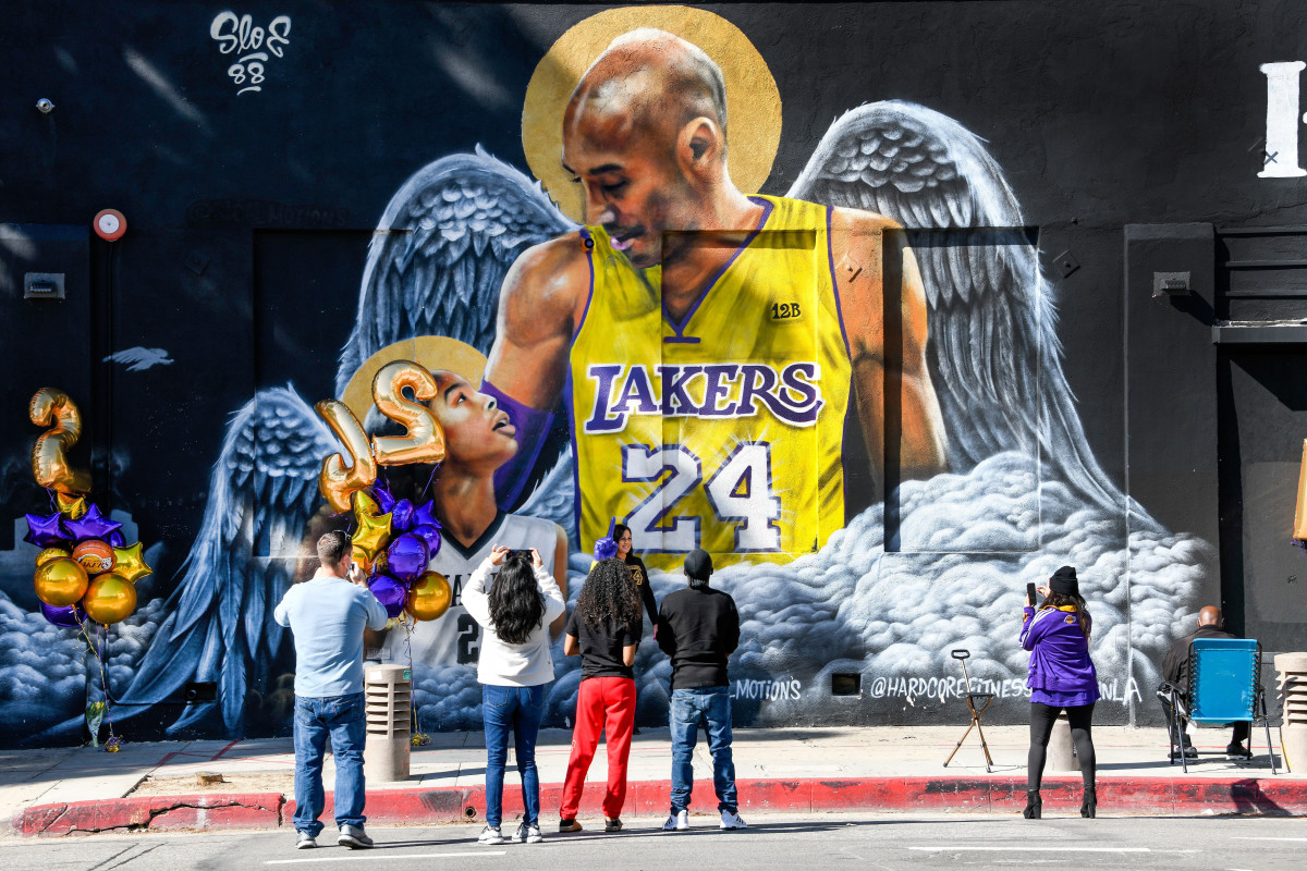 kobe bryant mural
